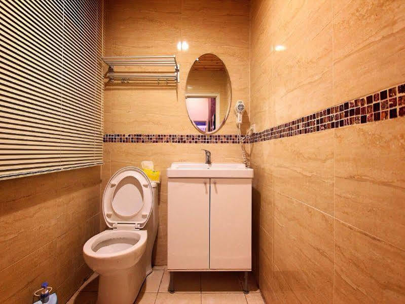 הוסטל טאיצ'ונג Feng Chia House מראה חיצוני תמונה